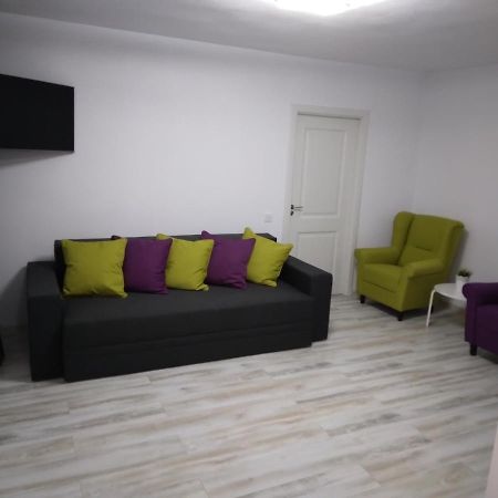 Luxury Apartament Curtea De Arges Luaran gambar