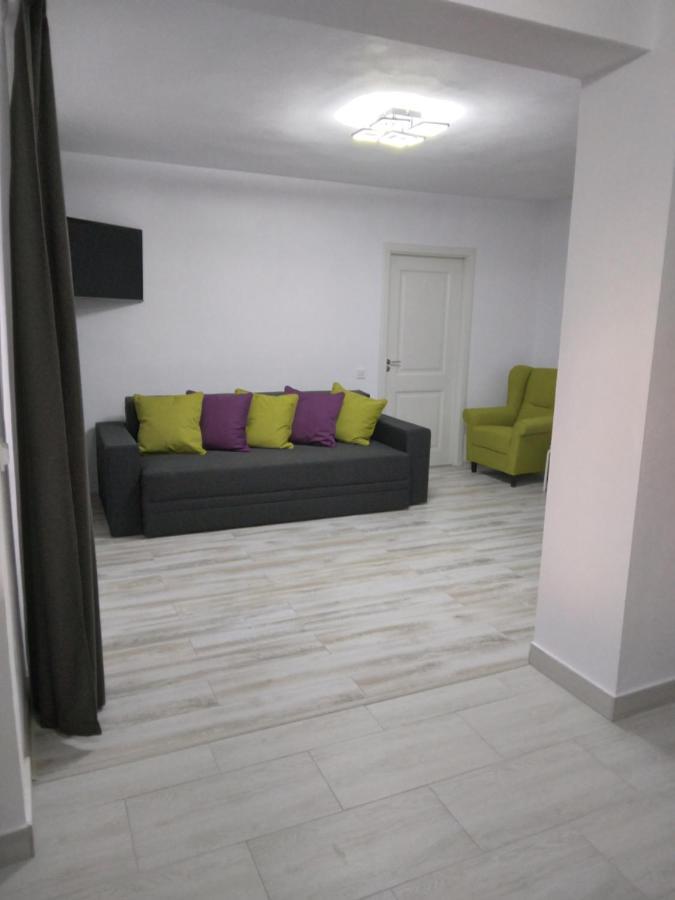 Luxury Apartament Curtea De Arges Luaran gambar