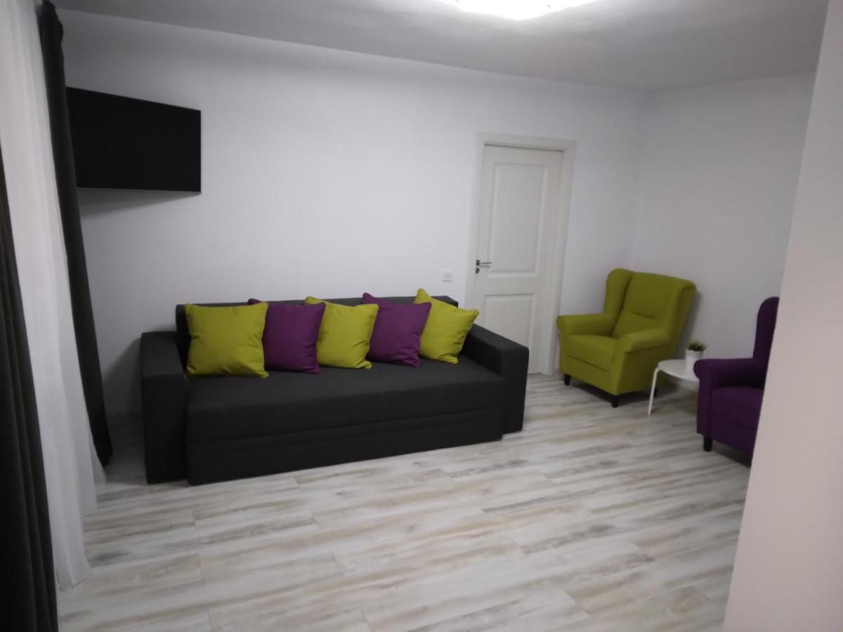 Luxury Apartament Curtea De Arges Luaran gambar